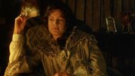 Elizabeth McGovern as Carry Fisher in The House Of Mirth | Image via Prime Video